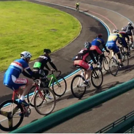 Comfortable Single Bed In Shared Séjour chez l'habitant *